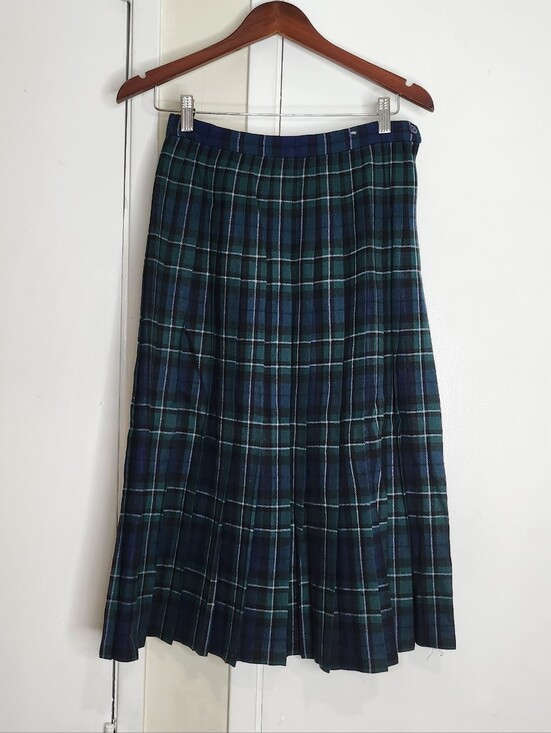 Pendleton Dresses & Skirts - Vintage Pendleton Skirt Womens  Blue Green Plaid Pleated